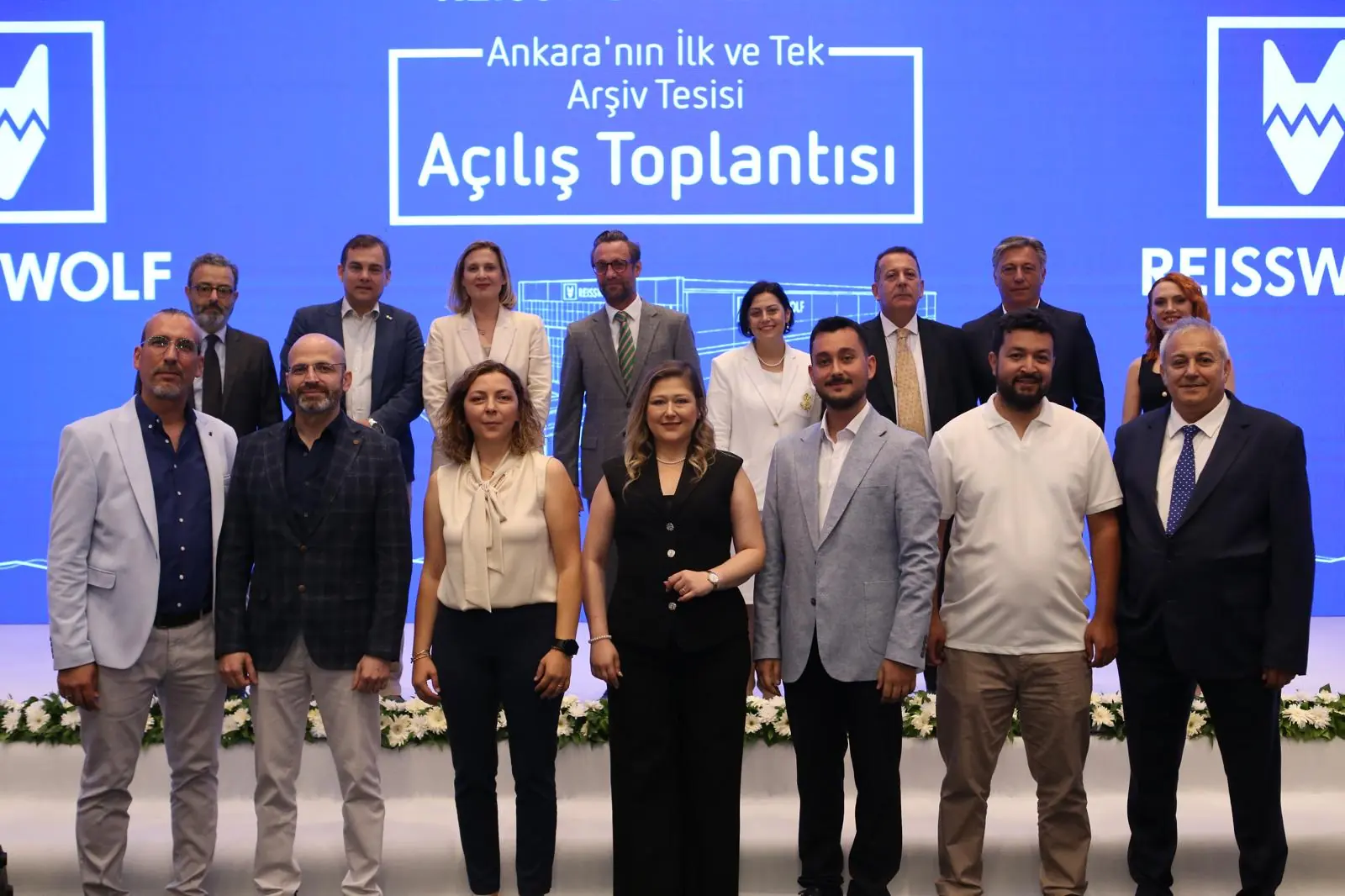 REISSWOLF Ankara Arşiv Yönetim Tesisi açılış toplantısında yönetim ekibi ve davetliler